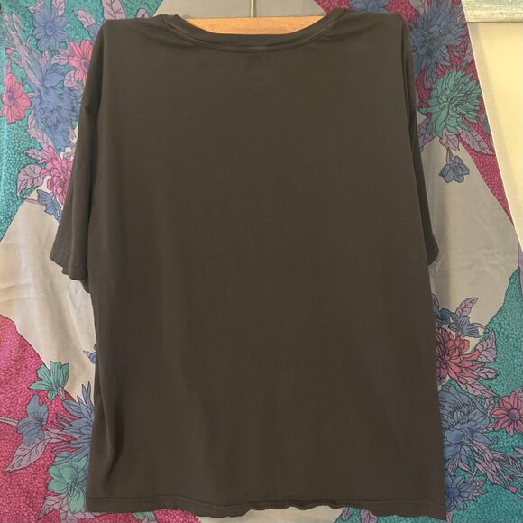 roots extra large shirt - Picture 3 of 3